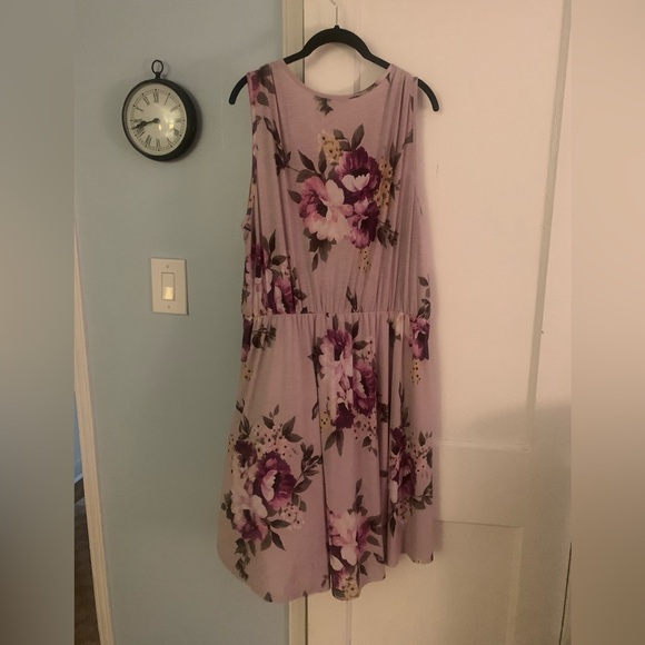 White Birch Lovely Lavender Floral Sleeveless Dress - Picture 4 of 13